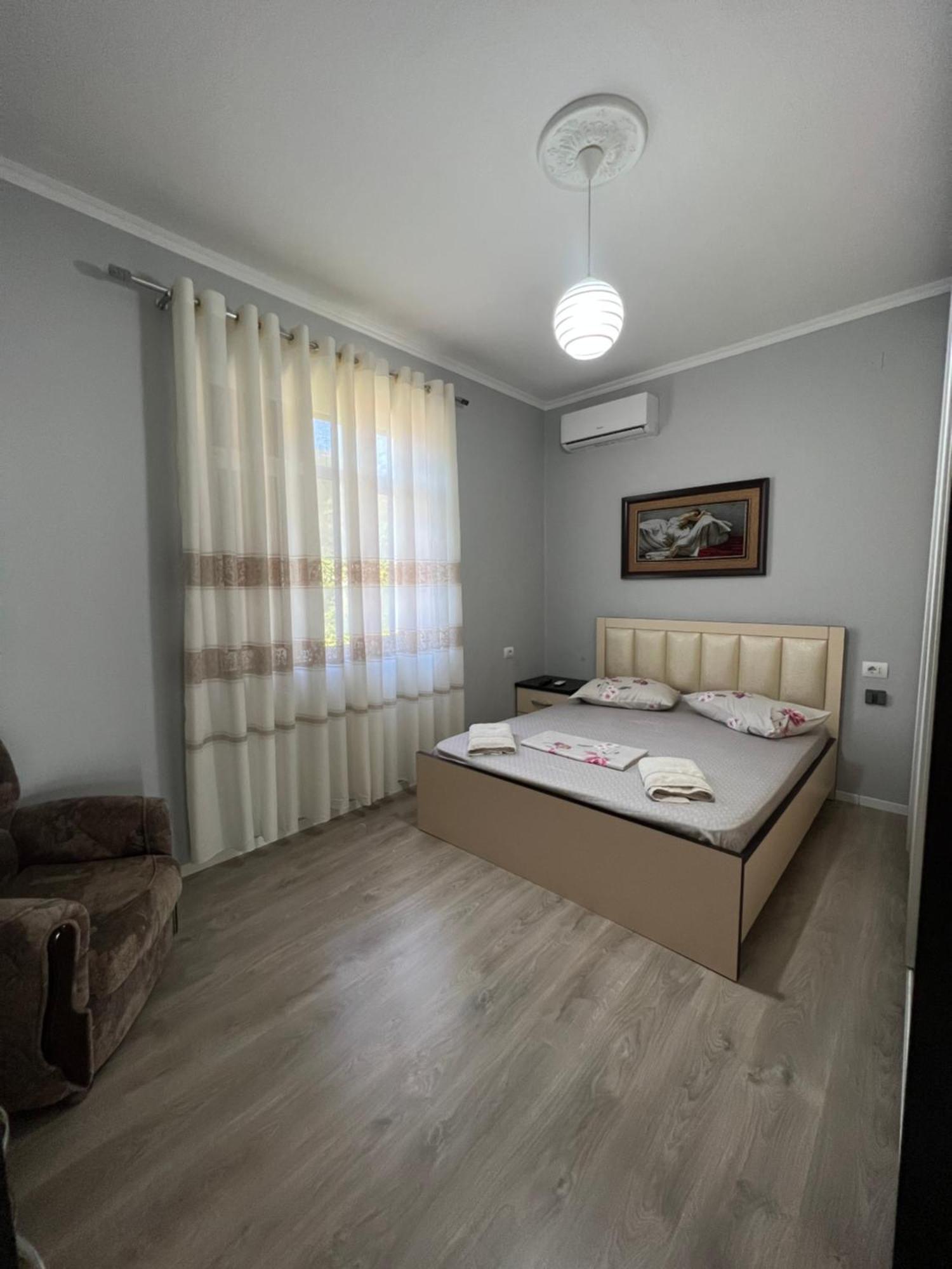 Guesthouse BellaVista Berat Extérieur photo