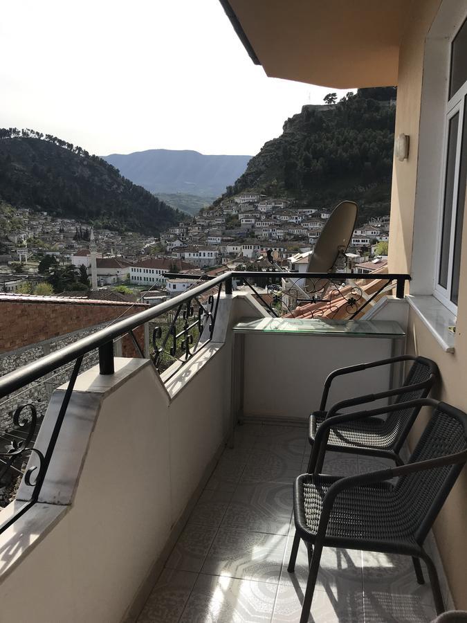 Guesthouse BellaVista Berat Extérieur photo