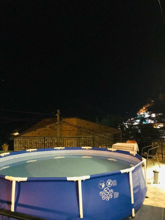 Guesthouse BellaVista Berat Extérieur photo